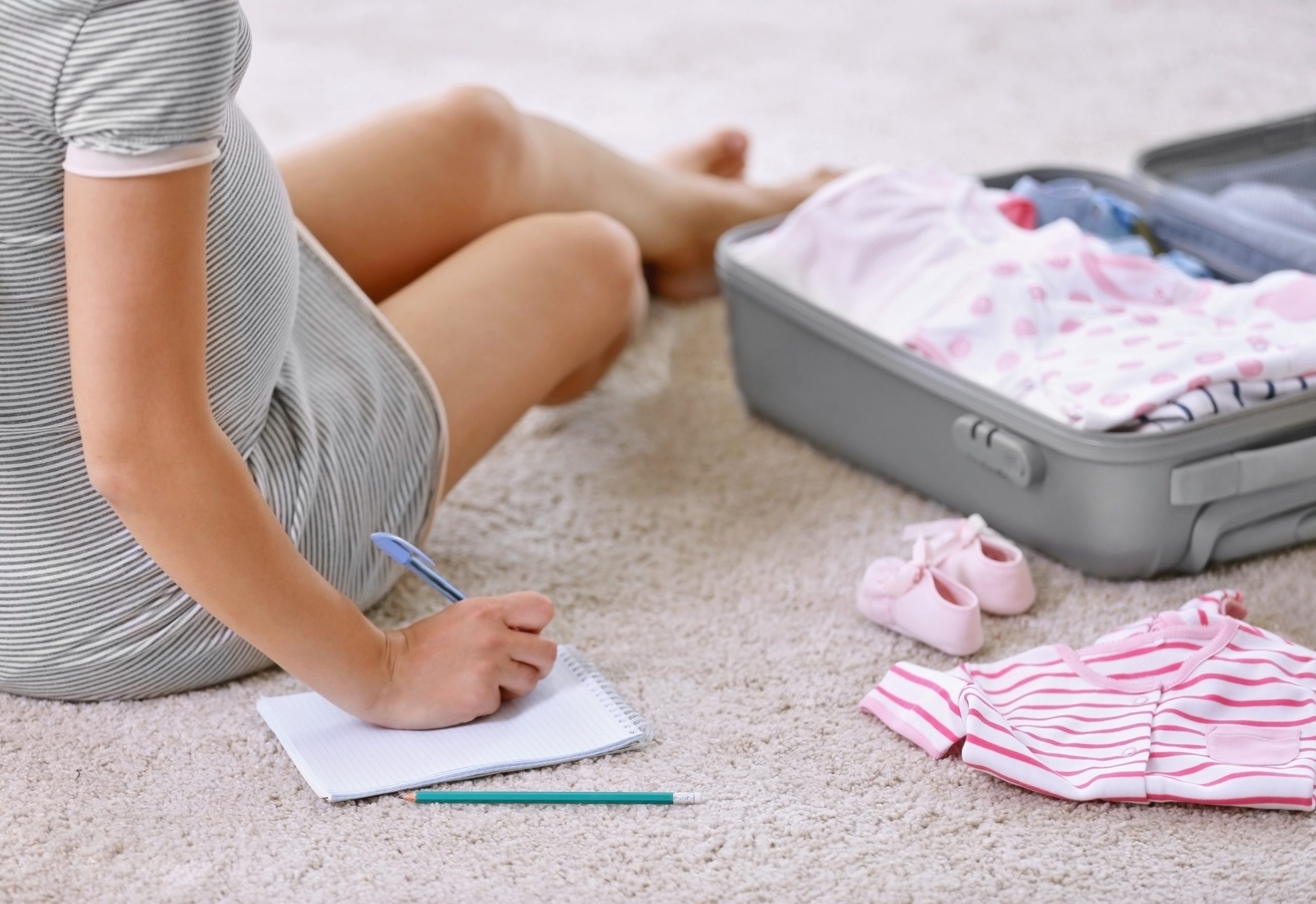 Bien préparer sa valise de maternité: le guide pour ne rien oublier